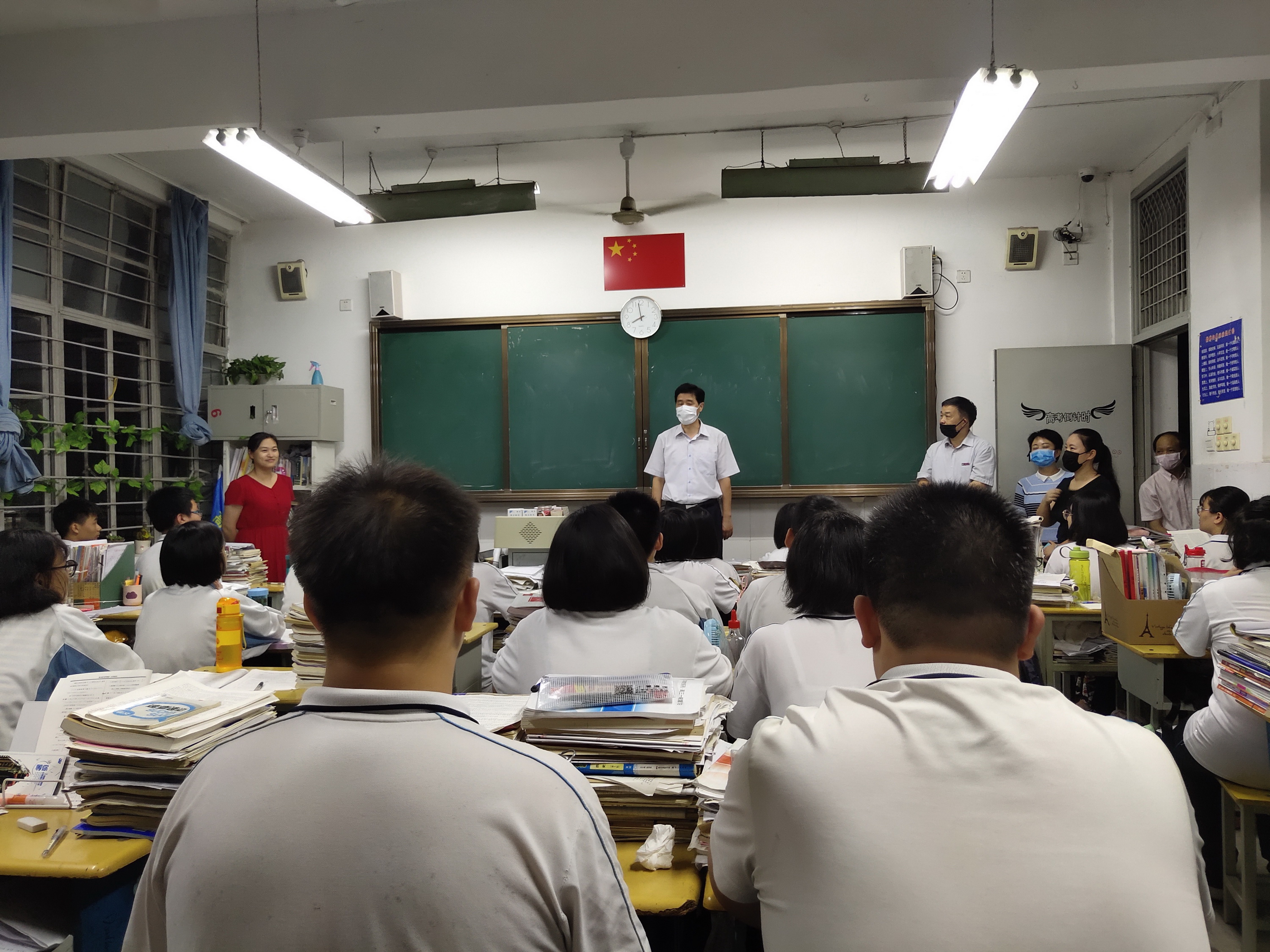 领导关怀添动力,高考冲刺劲更强 三明市第九中学